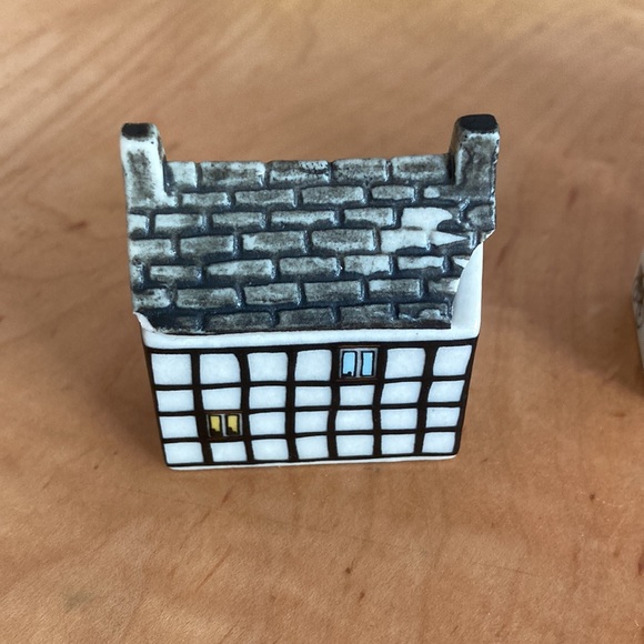 Whimsy-On-Why, Miniature Buildings - Picture 3 of 3